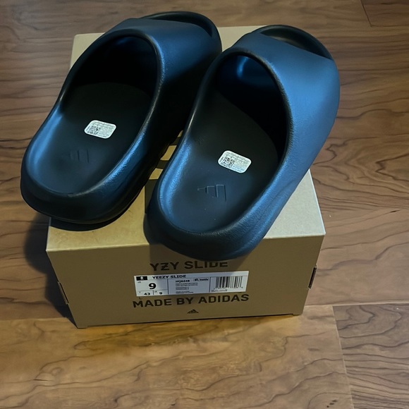 Yeezy Other - Yeezy slide onyx